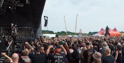 festival-crowd-4