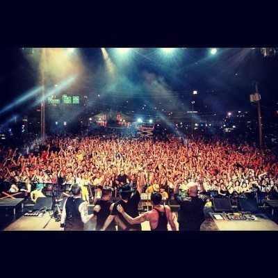 three days grace live 2015