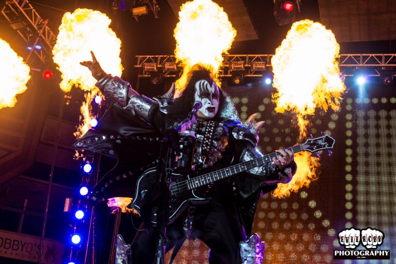 KISS, by Evil Robb Photography